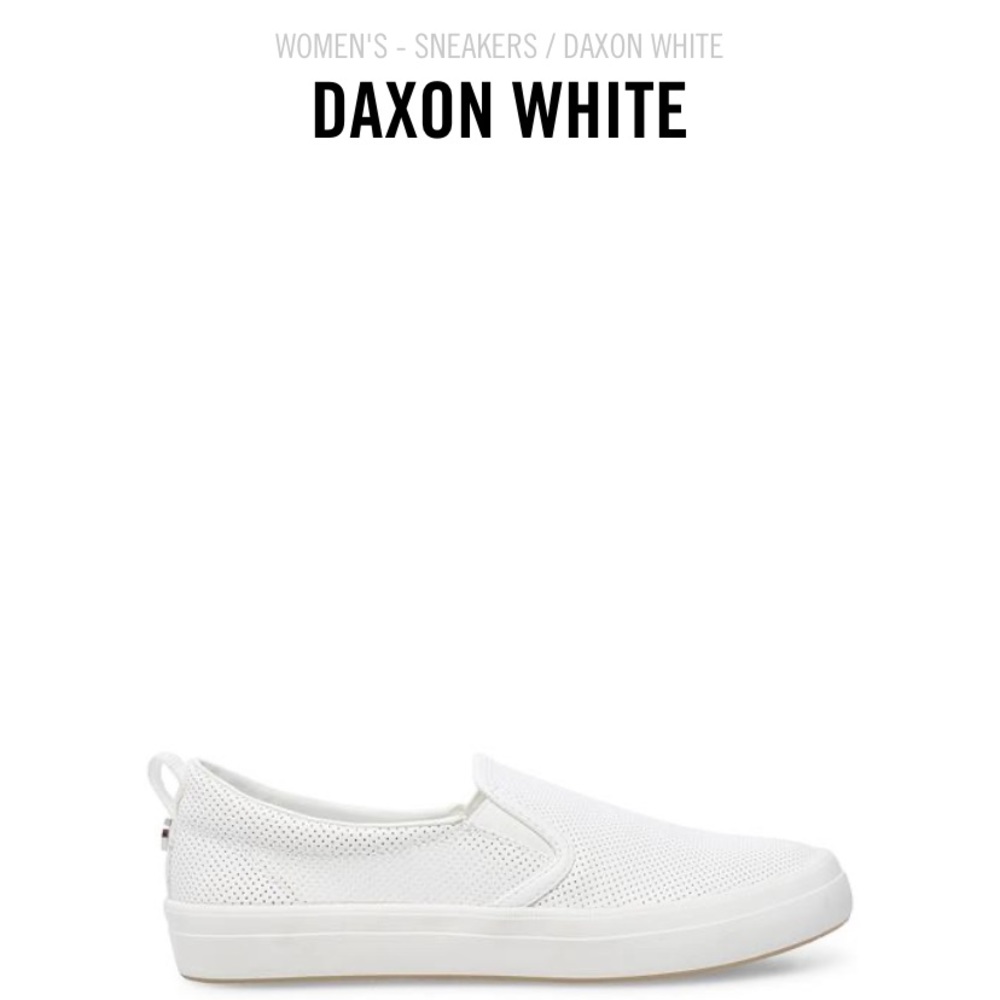 Steve Madden Daxon white size 7